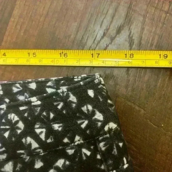 Michael Kors Women’s 12 Blue Scallop Print Soft Stretch Straight Leg Pants NWOT - Picture 7 of 10